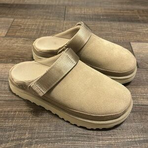 UGG Goldenstar Clogs
